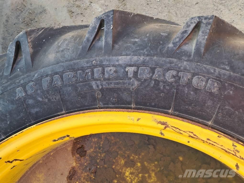 Record 12.4-36 Гуми