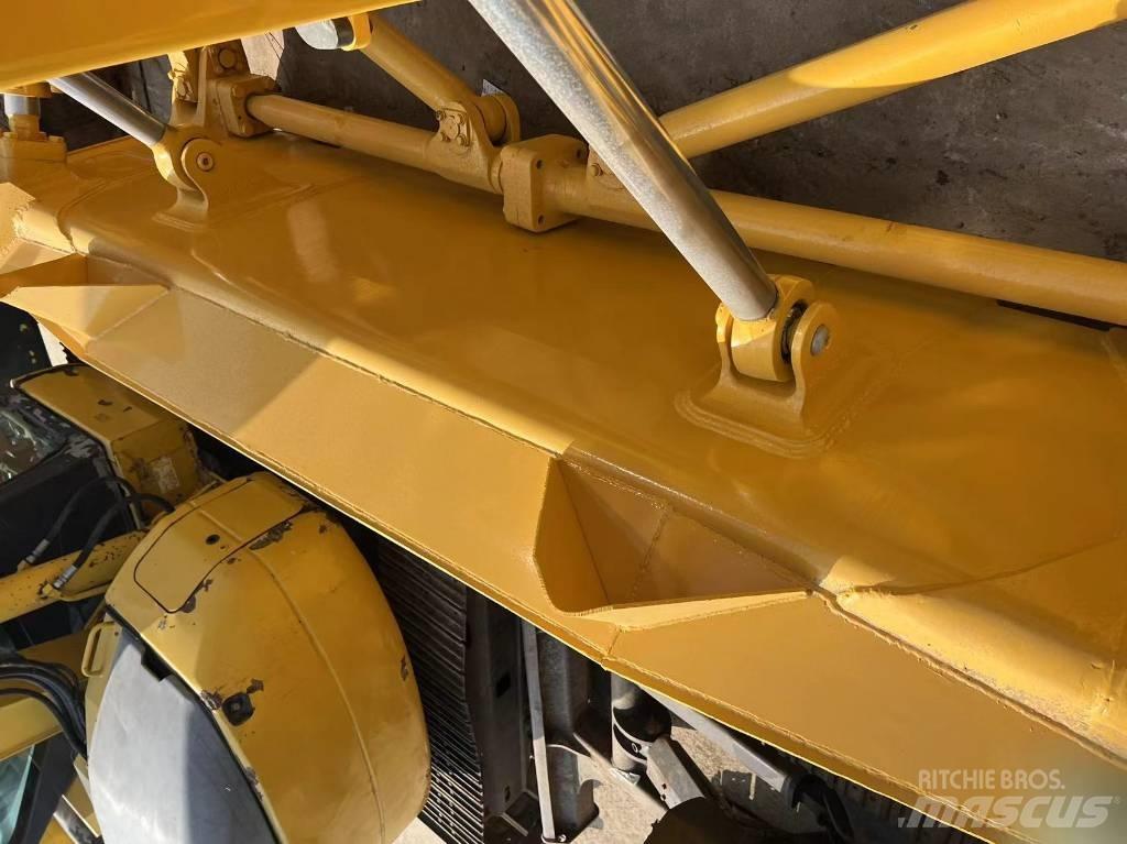 Shantui SD 22 Верижни булдозери
