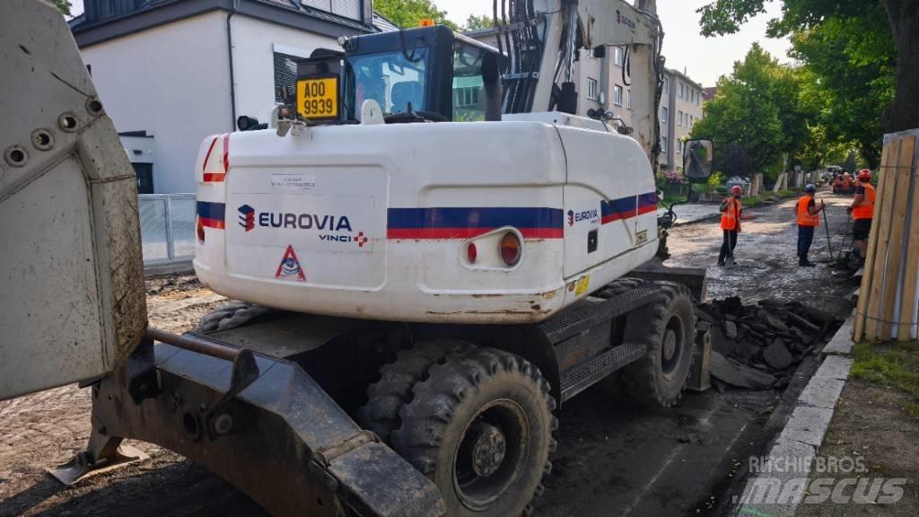 CAT 313 D Колесни екскаватори
