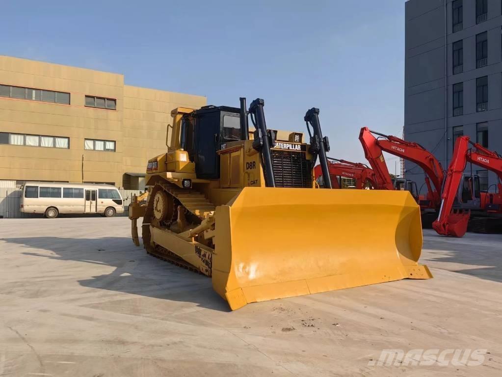 CAT D8R Верижни булдозери
