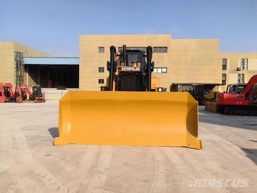 CAT D8R Верижни булдозери
