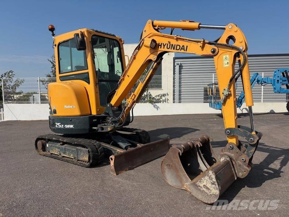 Hyundai R25Z-9 AK Мини екскаватори < 7 т