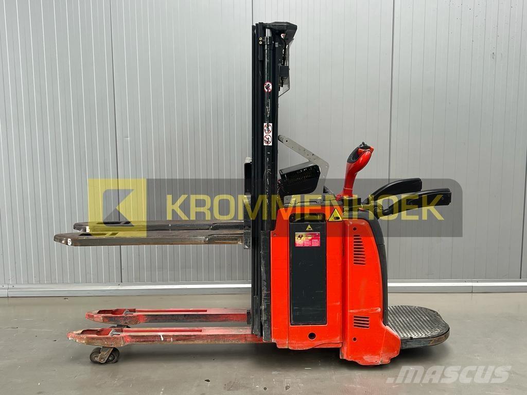 Linde D 14 AP Колички високоповдигачи с теглич