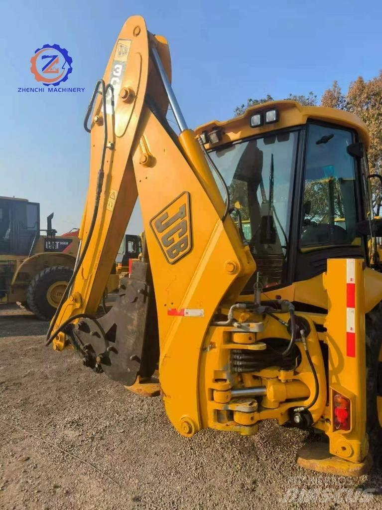 JCB 3 CX Товарач със заден ексватор