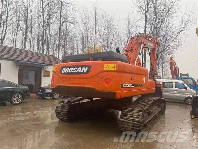 Doosan DX300 Верижен екскаватор