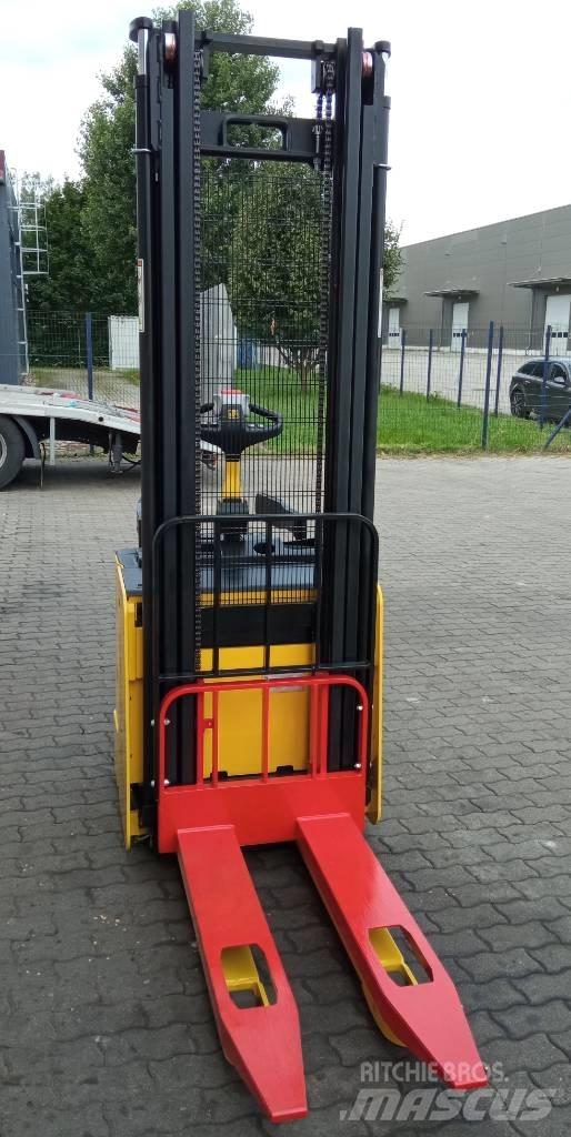 Hyster S1.5S Колички високоповдигачи с теглич