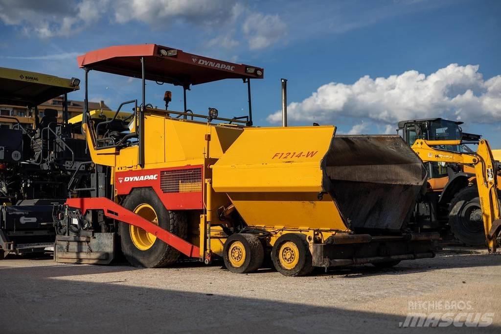 Dynapac F121-4W Машини за асфалт