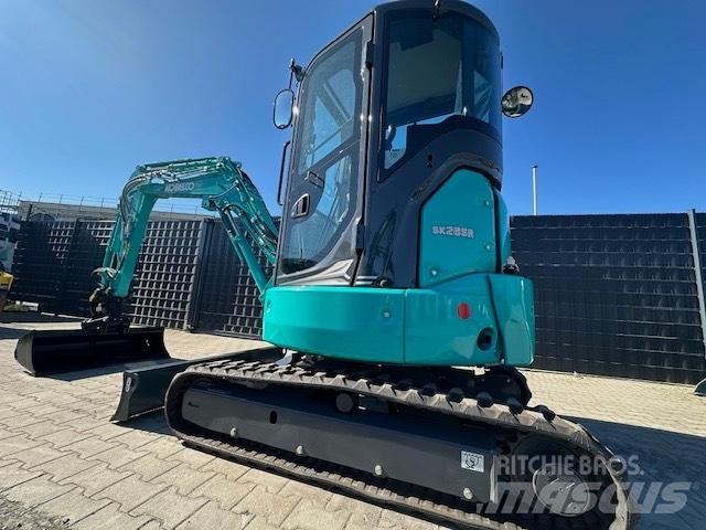Kobelco SK26SR-7 Мини екскаватори < 7 т