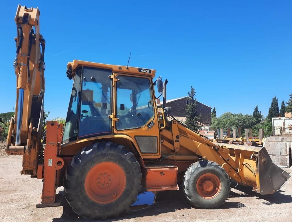CAT 432 D Товарач със заден ексватор