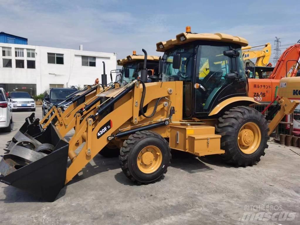 CAT 430 F2 Товарач със заден ексватор