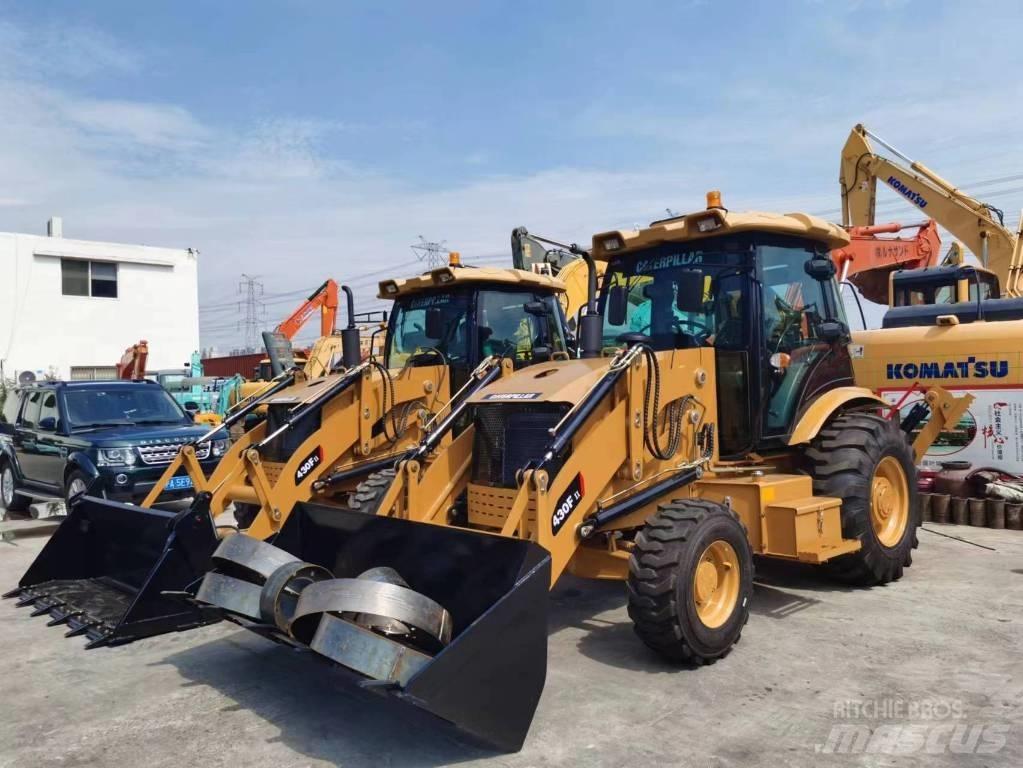 CAT 430 F2 Товарач със заден ексватор
