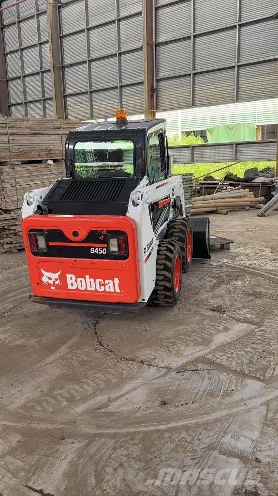 Bobcat S 450 Мини товарачи

