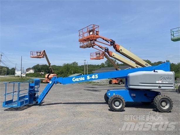 Genie S 45 Телескопични повдигачи
