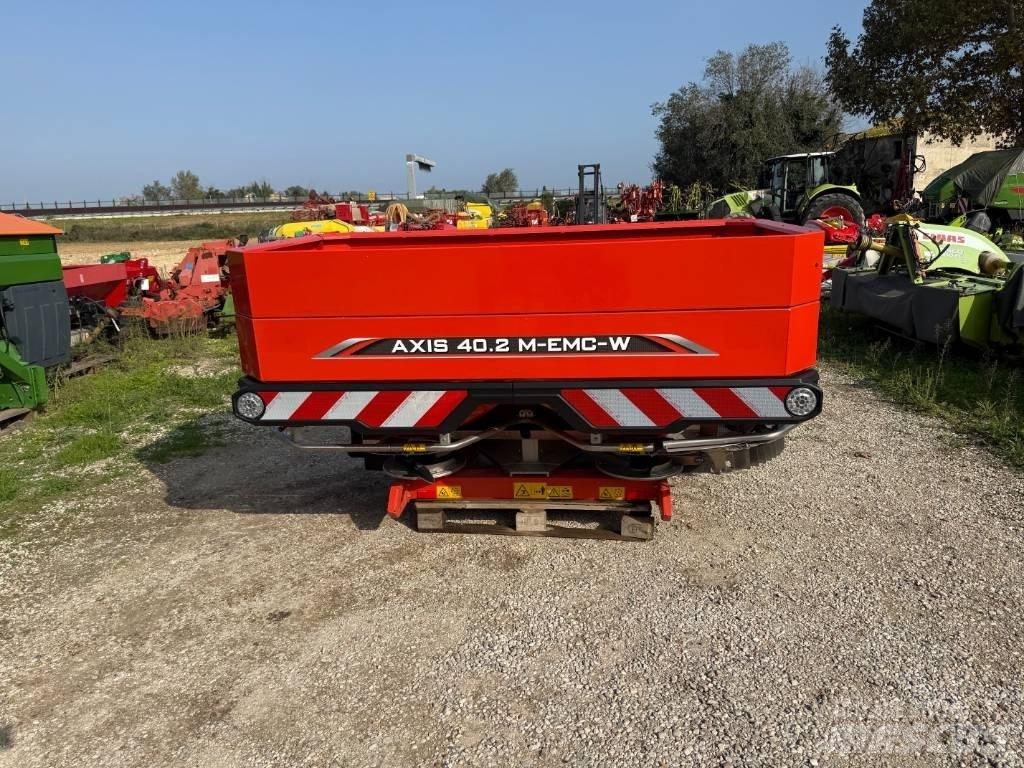 Kuhn AXIS 40.2 Пръскачки на торове