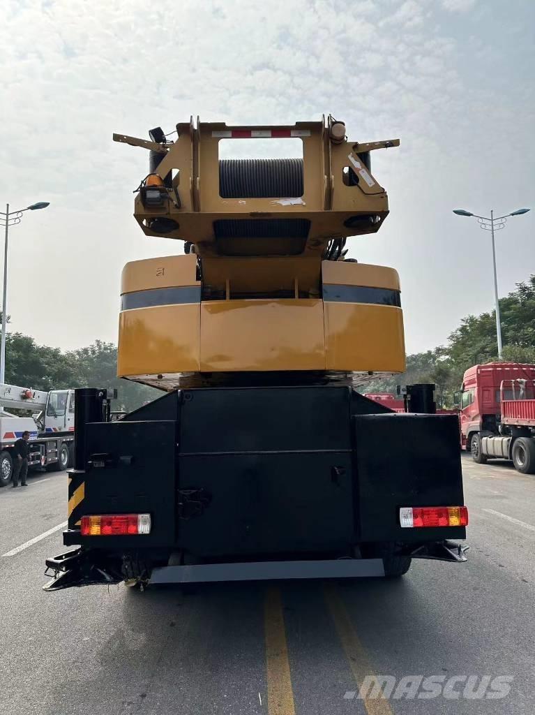 Sany STC1000T Всъдеходни кранове