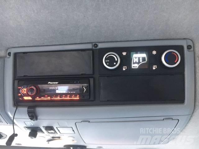 Valtra T 234 V Трактори