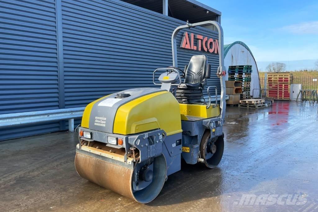 Dynapac CC1200 Двойни барабанни ролки

