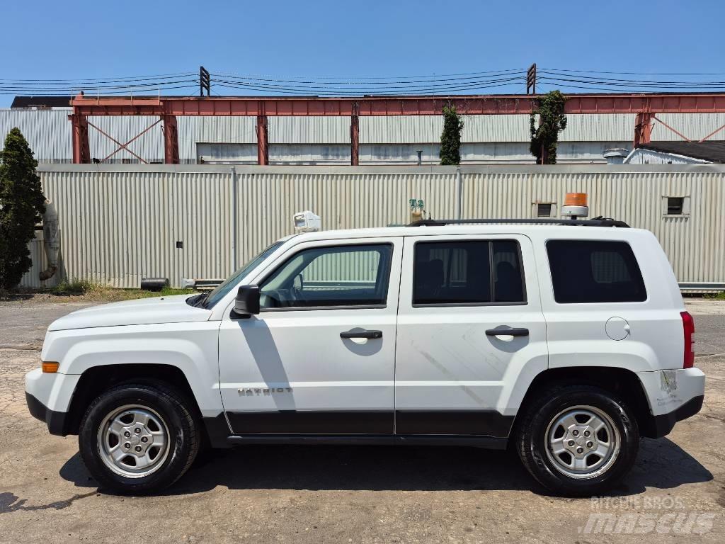 Jeep Patriot Пикапи
