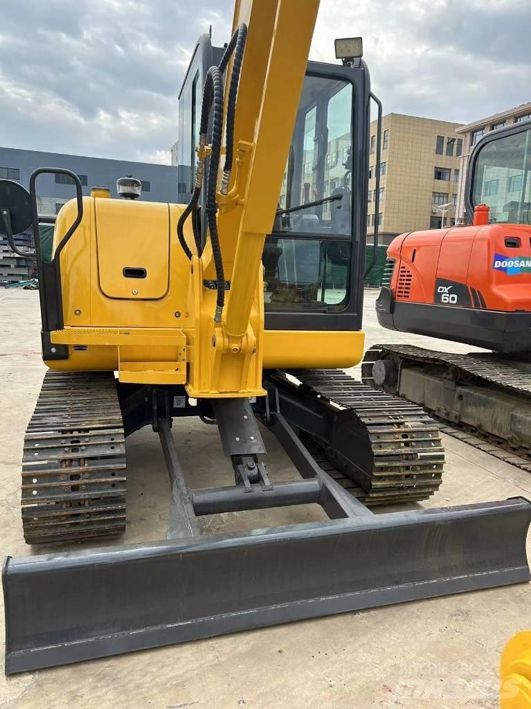 Komatsu PC 56 Мини екскаватори < 7 т