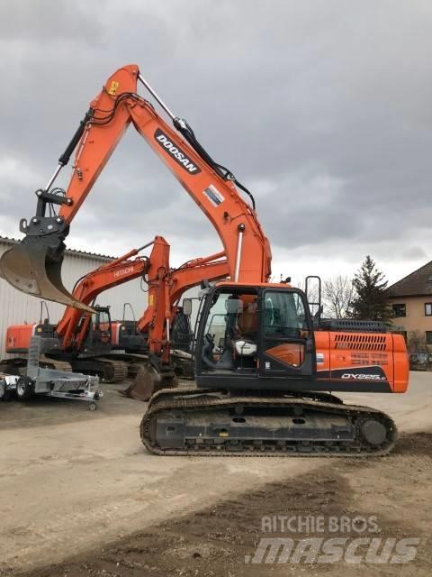 Doosan DX225LC-5 Верижен екскаватор
