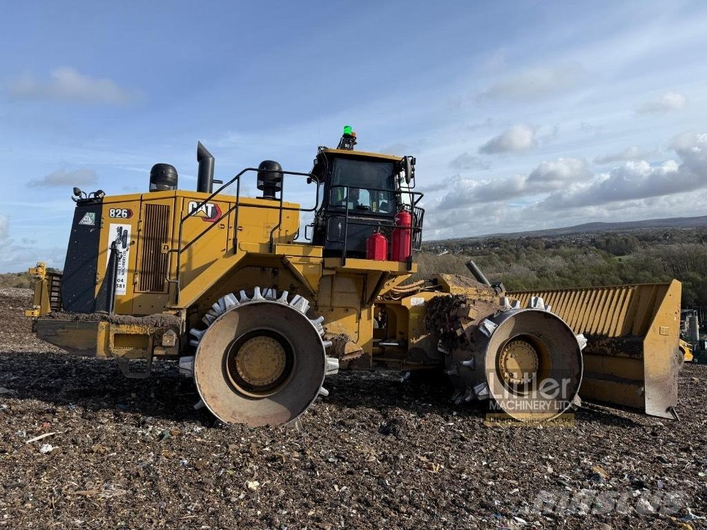 CAT 826 Машини за опаковане на отпадъци