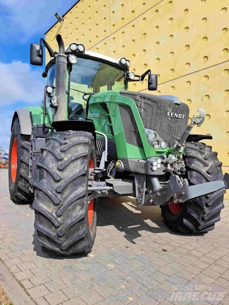 Fendt 824 Profi Трактори