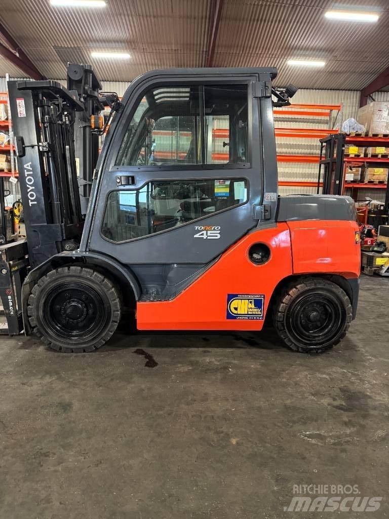 Toyota truck 8FD40N Дизелови камиони
