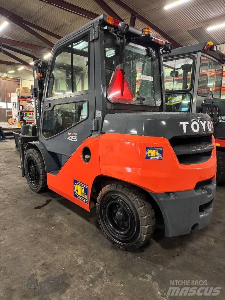 Toyota truck 8FD40N Дизелови камиони