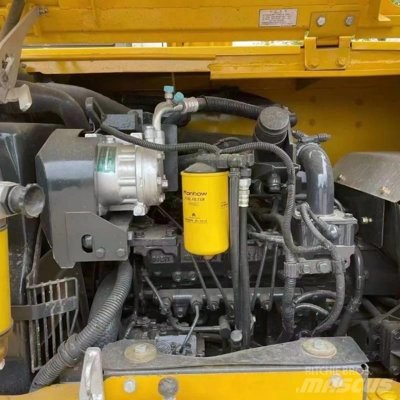 Komatsu PC70 Верижен екскаватор