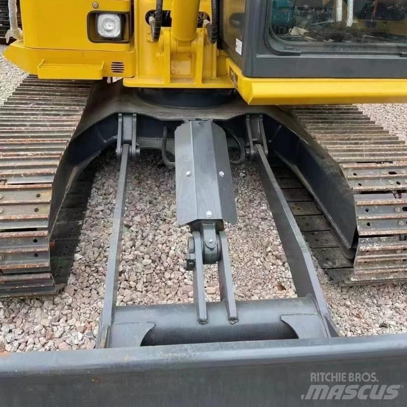 Komatsu PC70 Верижен екскаватор