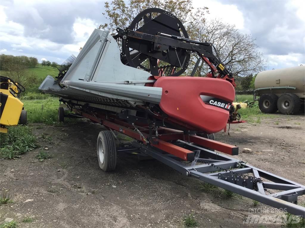 Case IH 3100 Глави за комбайн