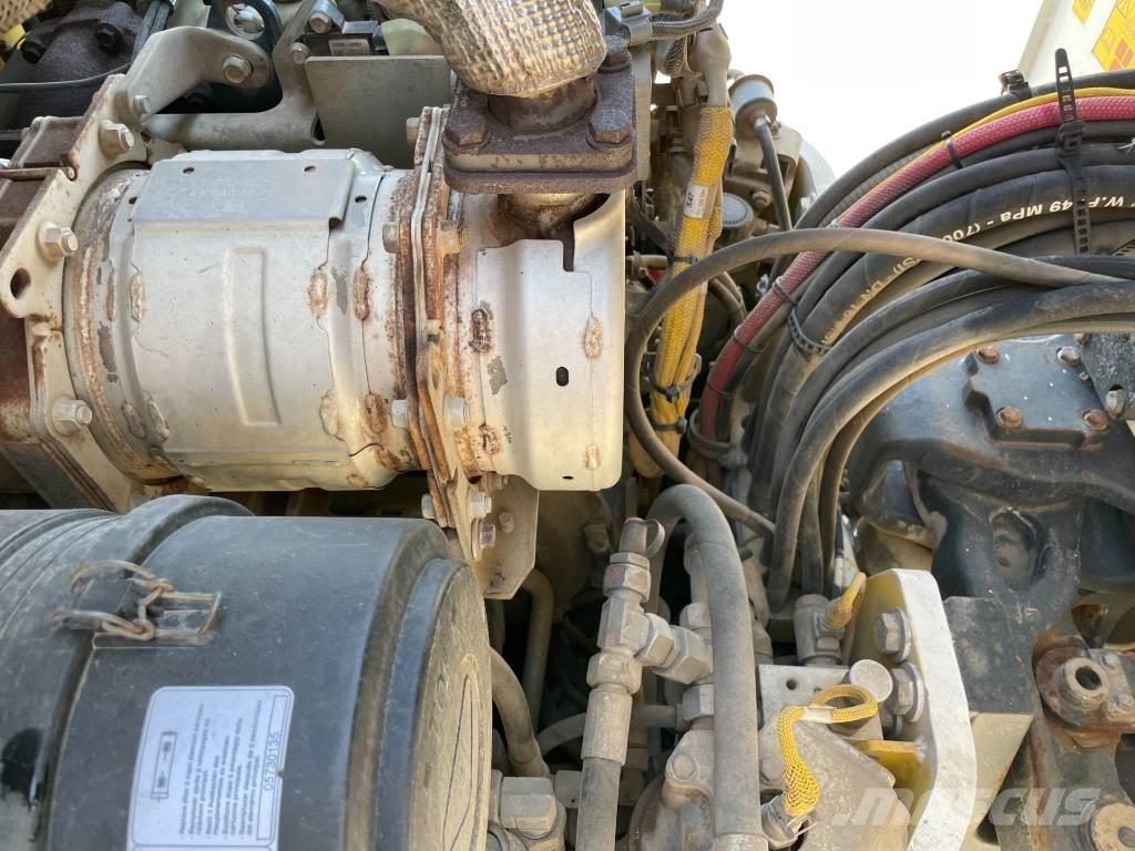 Bomag BW 151 AD-5 Двойни барабанни ролки
