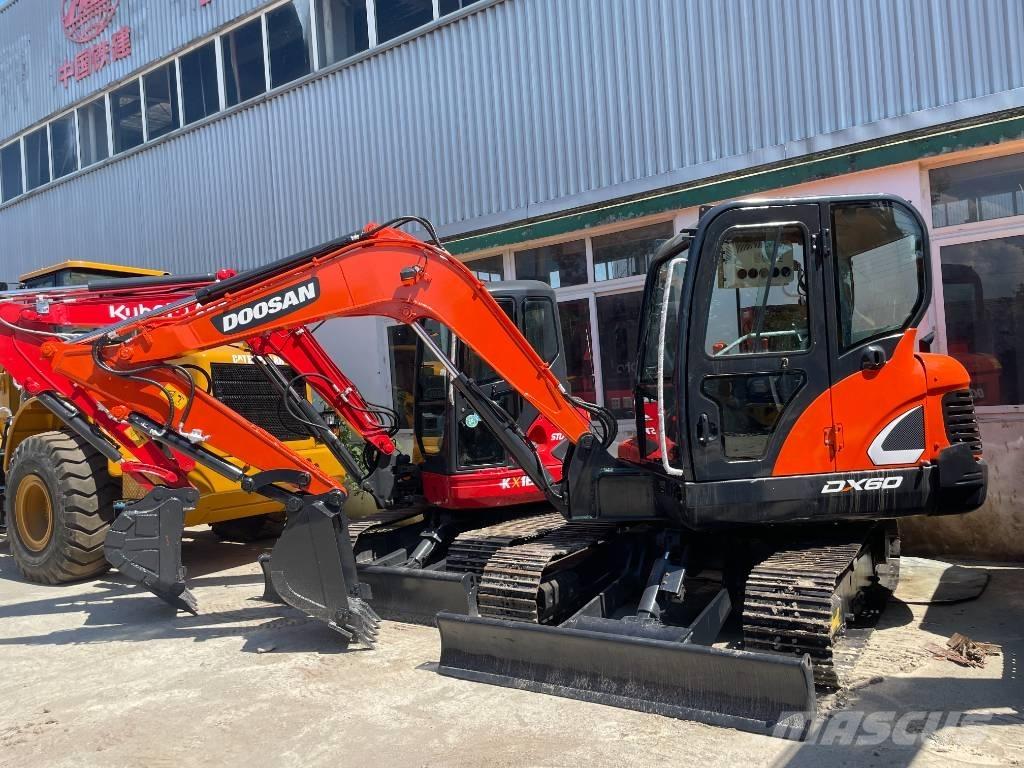 Doosan DX 60 Мини екскаватори < 7 т