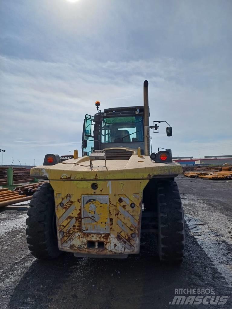 Kalmar DCG 250-12LB Дизелови камиони