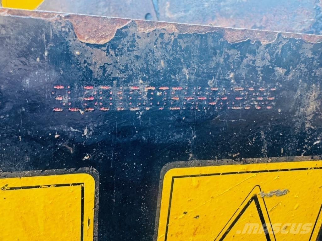JCB 6T FT Странични самосвали