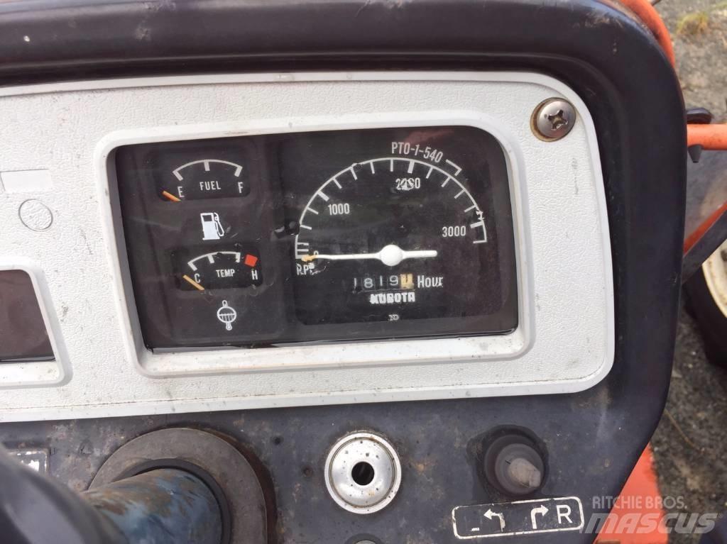 Kubota L2202DT Трактори