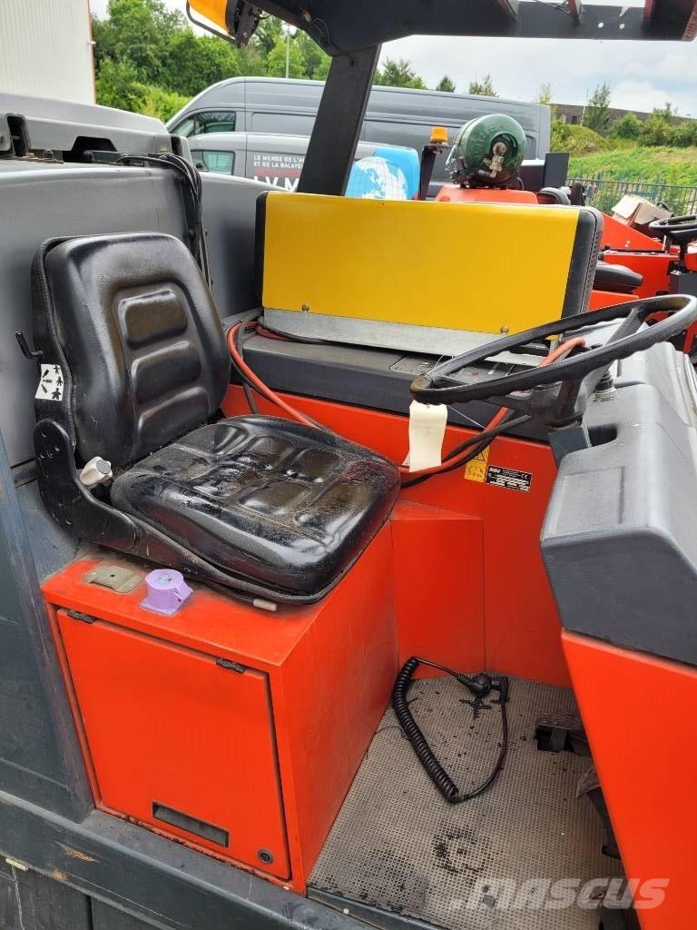Hako 1500 B Комбинирани скрубери за метачни машини
