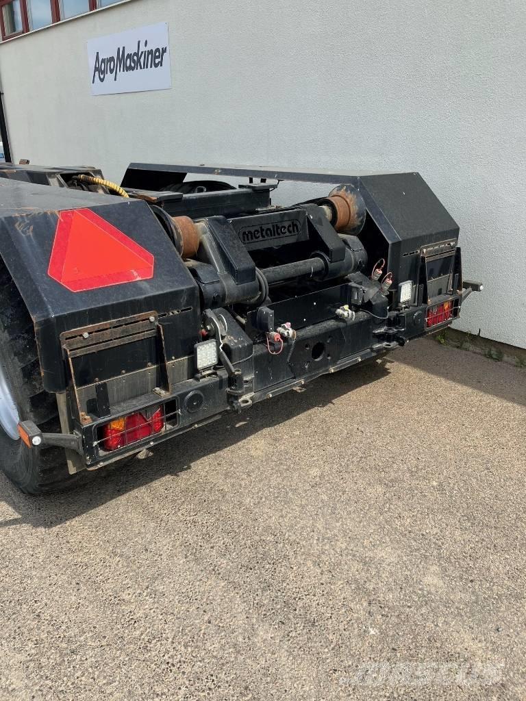 Metaltech MT 20-24 Ремаркета за бали