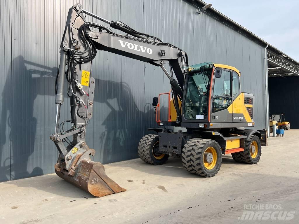 Volvo EWR150E Колесни екскаватори