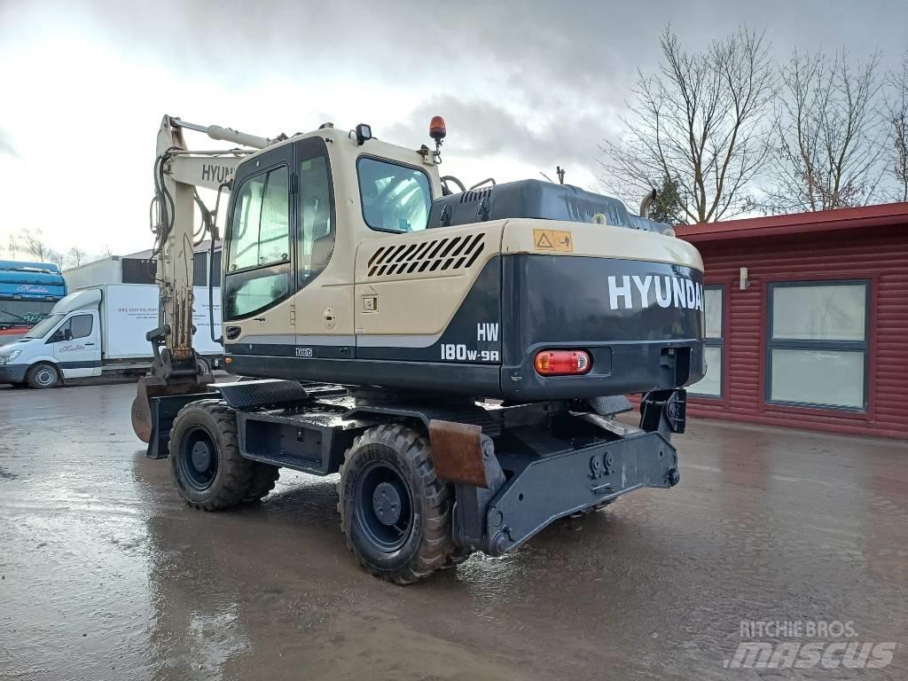 Hyundai HW 180 - 9A Колесни екскаватори