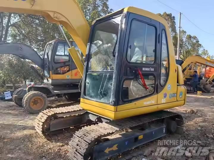 Komatsu PC60 Верижен екскаватор