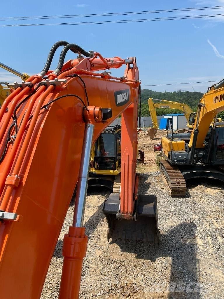 Doosan DX 260 Верижен екскаватор