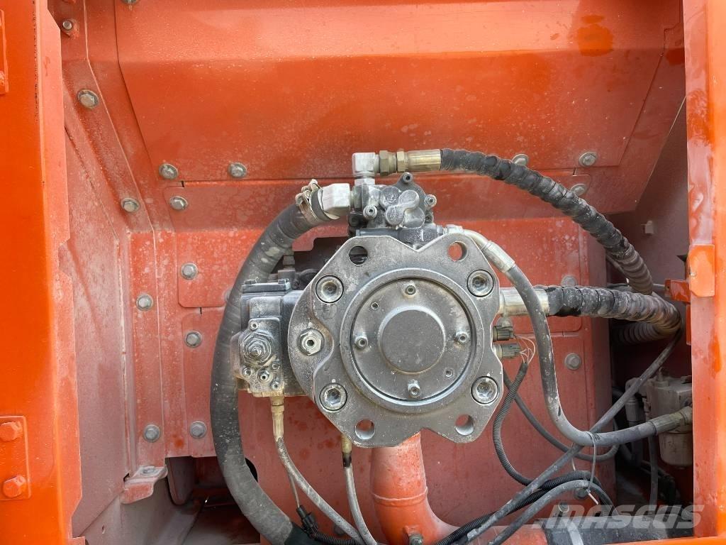 Doosan DX 260 Верижен екскаватор