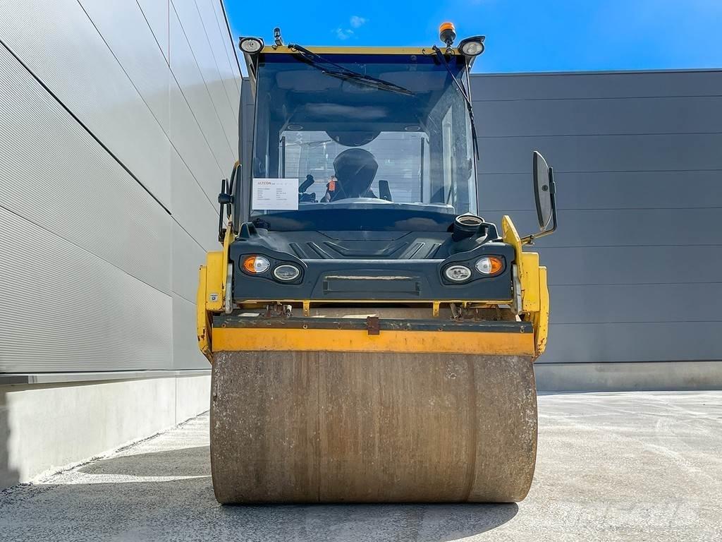 Bomag BW 154 AD-5 Двойни барабанни ролки
