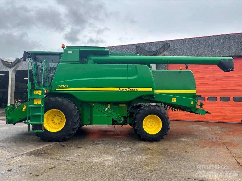John Deere T 670 i Комбайни