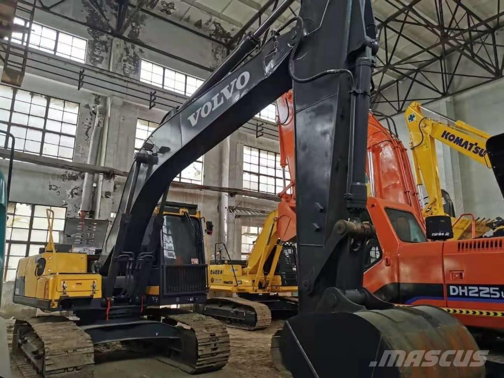 Volvo EC200D Верижен екскаватор