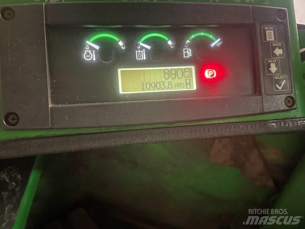 John Deere 643 K Секачи
