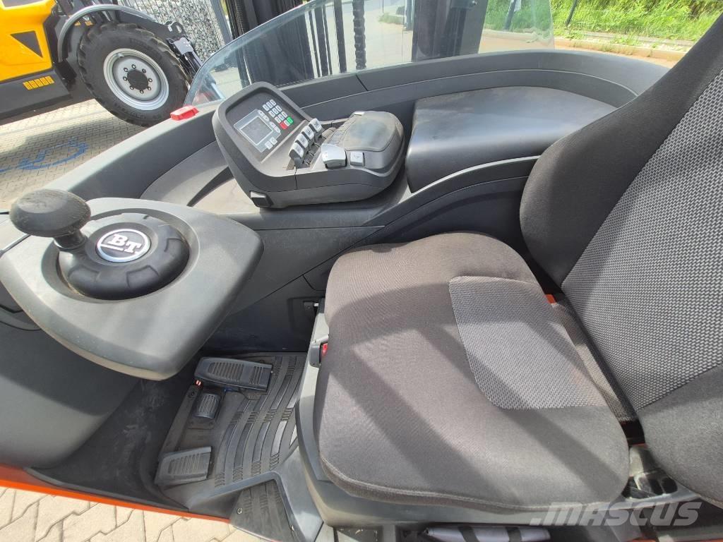 Toyota RRE 140 Ретрак/ Високоповдигач с изместване на вилката напред