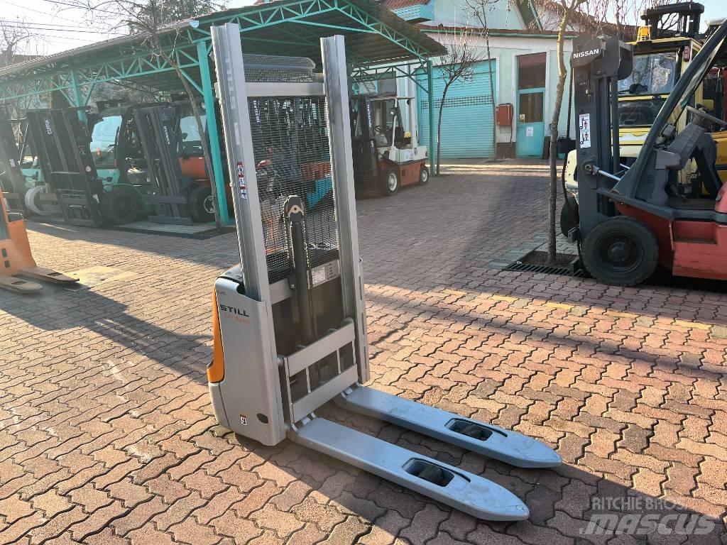 Still EXV 10 V-4103 Колички високоповдигачи с теглич