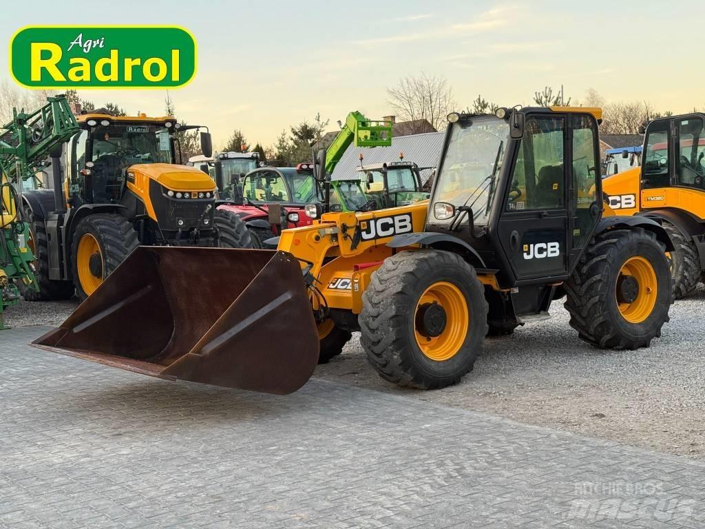 JCB 526-56 Agri Телескопични челни товарачи
